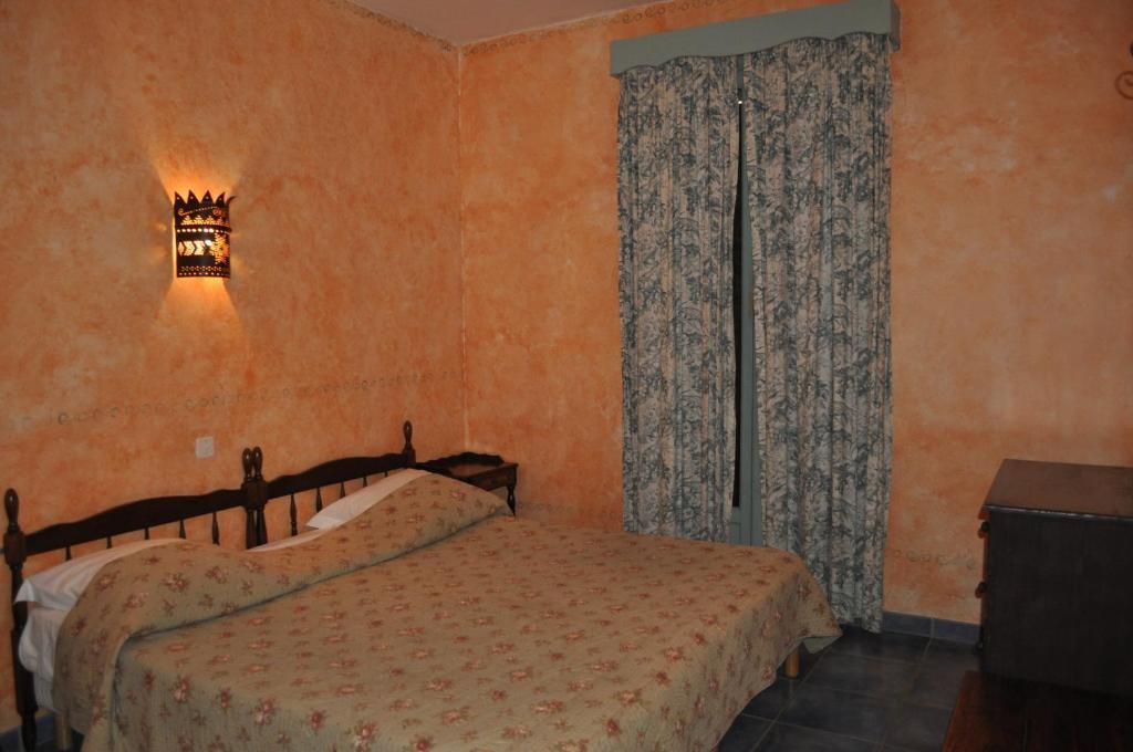 Hotel Restaurant L'Incudine Зонза Екстериор снимка